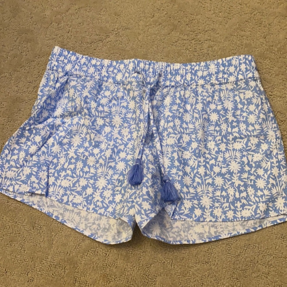 Vineyard Vines linen shorts